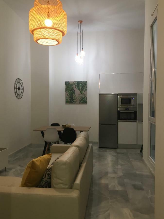 Apartamento Nuevo En Casa Tipo Palacio Cadiz Ngoại thất bức ảnh